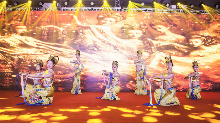 曼妙多姿的舞蹈《飞天》