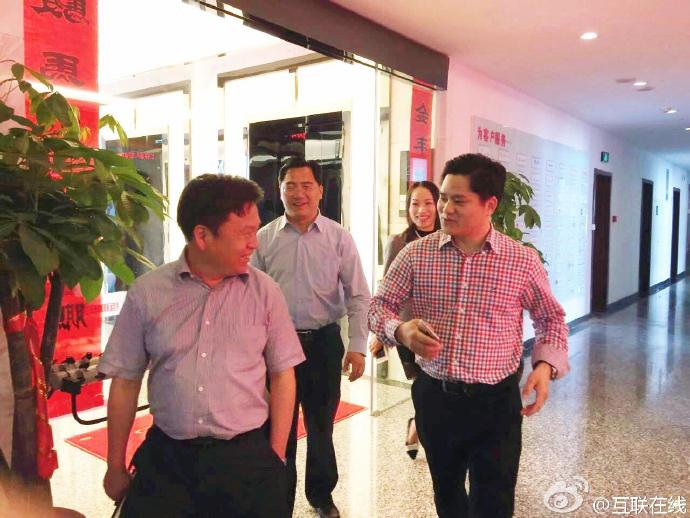 AI搜索的数据驱动决策：分析工具与方法